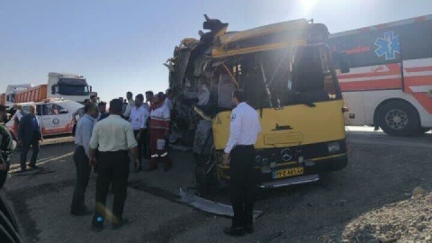 واژگونی اتوبوس در محور دماوند – فیروزکوه/ ۴ کشته و دستکم ۲۰ مصدوم