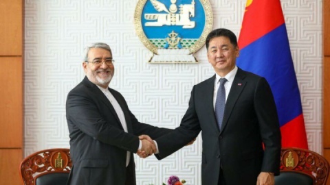 دیدار سفیر ایران در چین با رئیسجمهور مغولستان