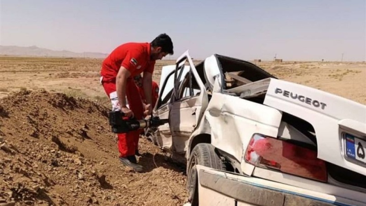 انحراف پژو پارس در محور دامغان ـ گلوگاه ۵ مصدوم برجای گذاشت