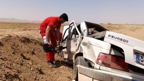 انحراف پژو پارس در محور دامغان ـ گلوگاه ۵ مصدوم برجای گذاشت