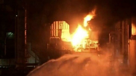 انفجار و آتش‌سوزی مهیب در پالایشگاهی در «لس‌آنجلس»