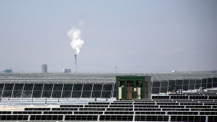 اتصال نیروگاه خورشیدی ۲ هزار میلیارد ریالی سرخه به شبکه سراسری/ طرحی که ۲ ماهه عملیاتی شد