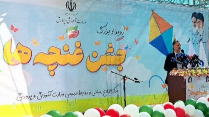 ۷۰۰ هزار نوآموز راهی کلاس‌های درس شدند