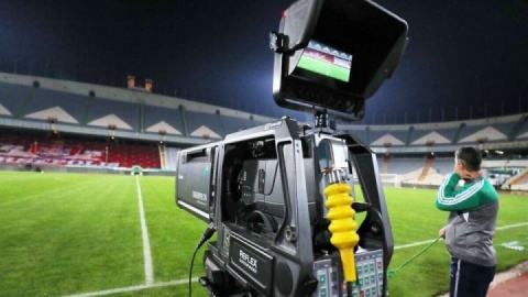 قانونی روی کاغذ، بی‌صدا در تلویزیون