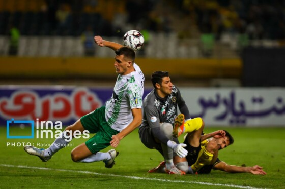 لیگ برتر فوتبال - ذوب آهن و سپاهان