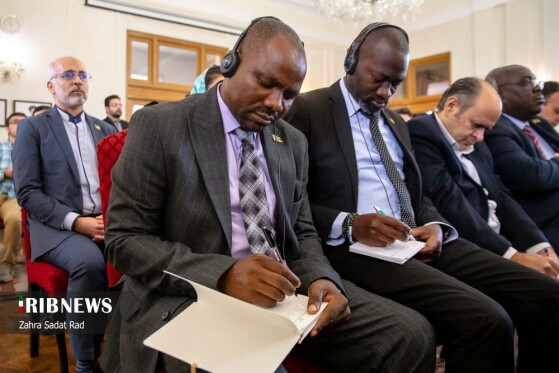 دیدار عراقچی با سفرا و روسای نمایندگی‌های خارجی و بین‌المللی مقیم تهران