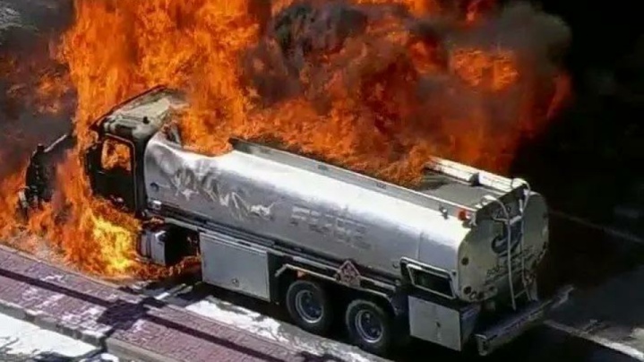 آتش‌سوزی تانکر سوخت منجر به سوختگی ۳ کارگر شد