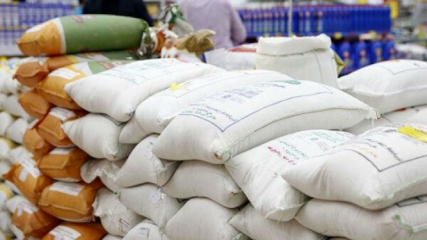 ۶۰۰ هزار تن برنج پشت دیوار بوروکراسی