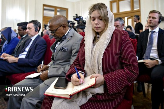 دیدار عراقچی با سفرا و روسای نمایندگیهای خارجی و بینالمللی مقیم تهران