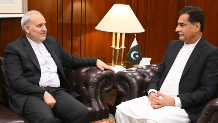 رئیس مجلس پاکستان: تحکیم روابط با ایران اولویت ما است + فیلم