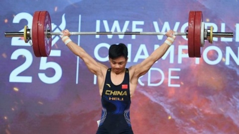 ۷ بار رکورد دسته ۷۱ کیلوگرم شکسته شد