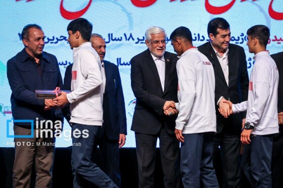 تجلیل از مدال آوران ورزش دانش آموزی