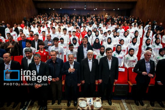 تجلیل از مدال آوران ورزش دانش آموزی