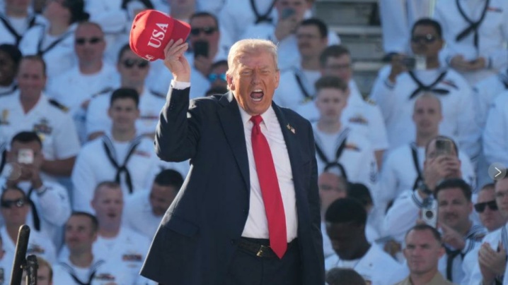 ایلینوی علیه ترامپ شکایت کرد؛ هشدار درباره «وضعیت جنگی مصنوعی»