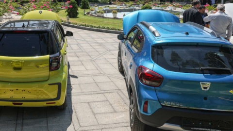 نخستین خودروهای هیبریدی در سال آینده تولید می شود