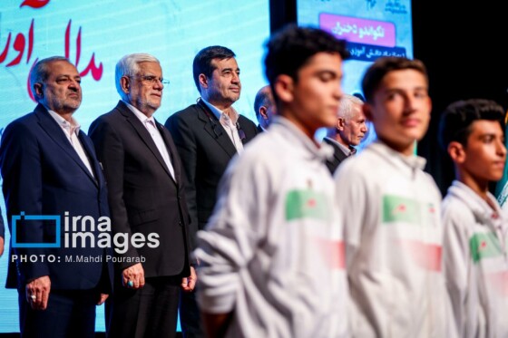 تجلیل از مدال آوران ورزش دانش آموزی