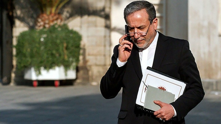 عراقچی: تماسی با ویتکاف نداشتم