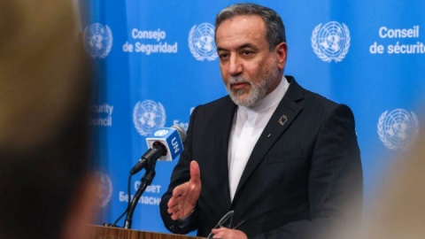 از هشدار عراقچی به ترامپ تا باز نگاه داشتن باب دیپلماسی