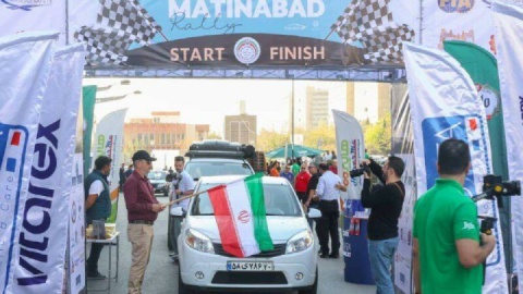 مسابقه اتومبیلرانی از تهران تا کاشان برگزار شد