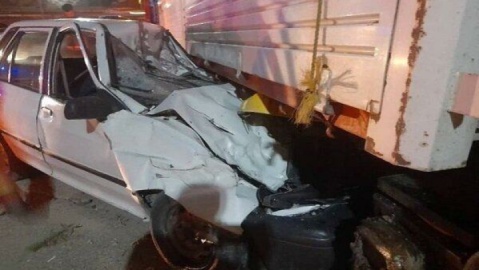 یک کشته در برخورد پراید با کامیون در بزرگراه بابایی