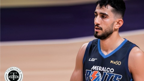 سینا واحدی در مرالکو بولتز توپ می زند