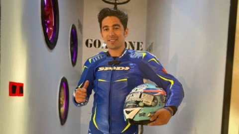 تمام تلاشم کسب بهترین عنوان است