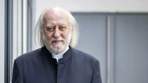 صدای رستگاری در عصر ویرانی