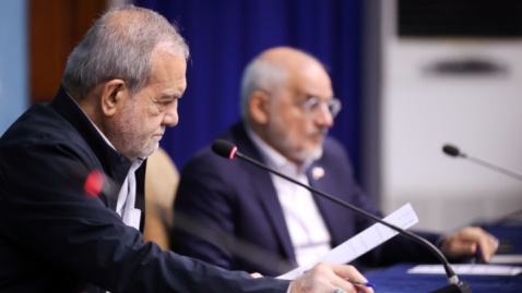 دولت دارد چه کار میکند؟