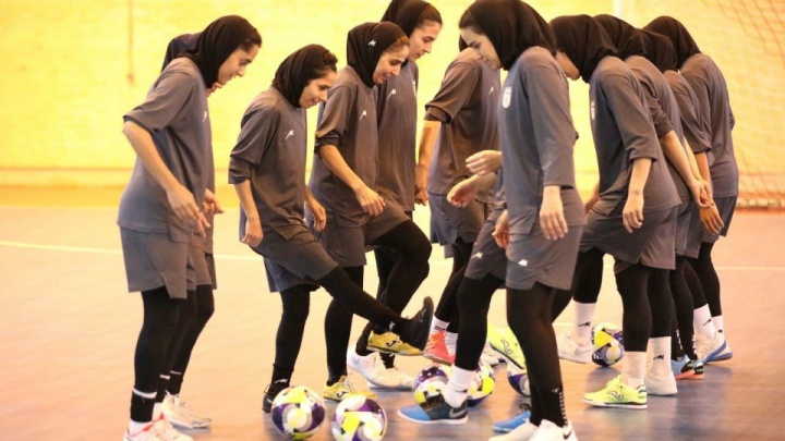 تمرین با توپ جام جهانی