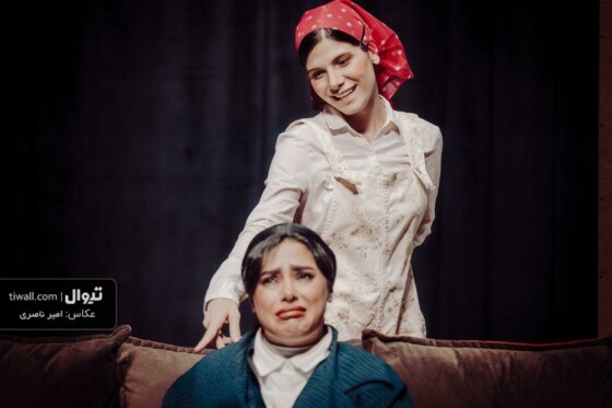 نمایش گناه تصادفی براساس متن ژان پیر مارتینز و ترجمه و کارگردانی آرش ‌رستم ‌زادگان در تماشاخانه ‌صحنه ‌آبی به روی صحنه است. داستان درباره پرستاریست که برای کار وارد خانه‌ای می‌شود اما همه چیز درست پیش نمی‌رود.