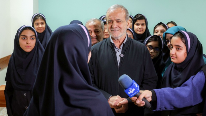 دولت دارد چه کار میکند؟