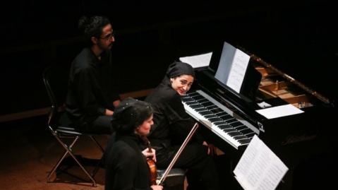 گزارش تصویری/  ۱۹ و ۲۰ مهر از «نشست تخصصی بیداری اسلامی» تا «کنسرت رسیتال ویولن و پیانو»