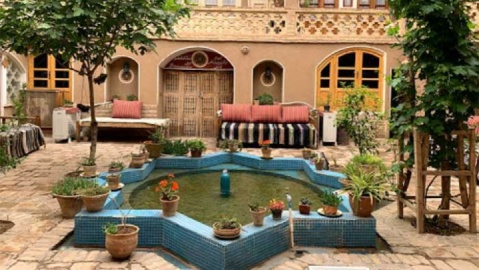 خانه «نقلی» کاشان چگونه از « لونلی پلنت» سر درآورد؟