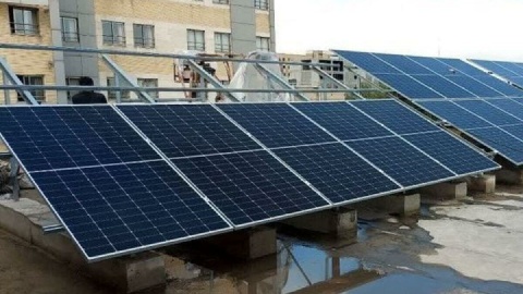 تجهیز بیش از یک هزار و ۲۰۰ مدرسه به پنل خورشیدی