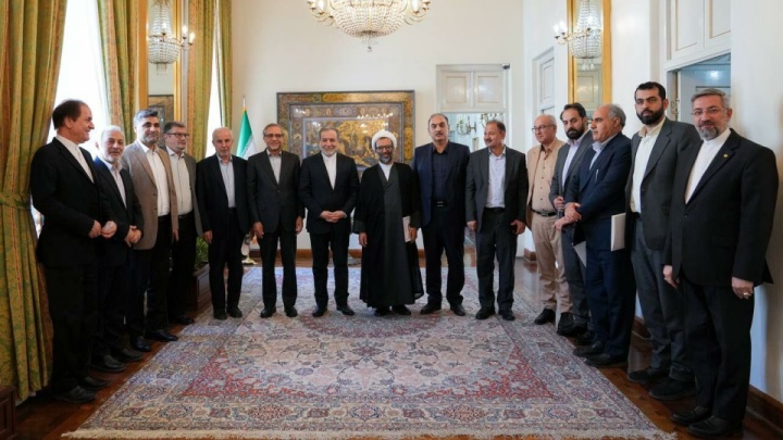 عراقچی: باید برای ارتقای نقش موثرتر ایرانیان خارج از کشور در تصمیم‌سازی‌ها تلاش کنیم