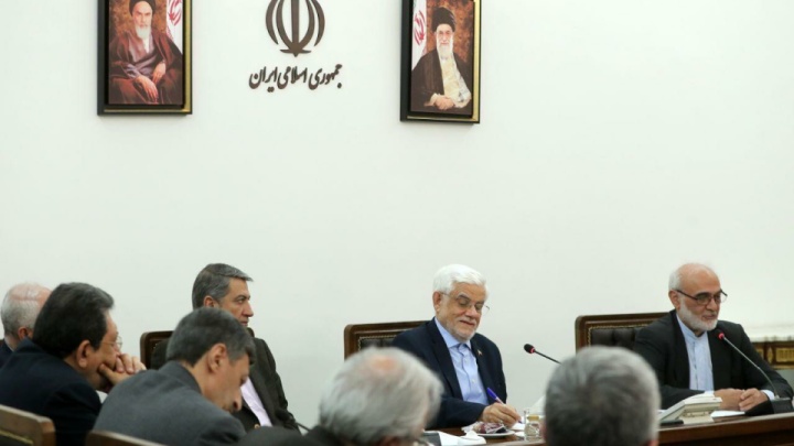 عارف: وحدت مردم و نهادها،  دست پُر نظام و برگ برنده دولت در جنگ ۱۲ روزه بود