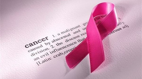 غربالگری رایگان سرطان پستان در ماه آگاهی‌بخشی
