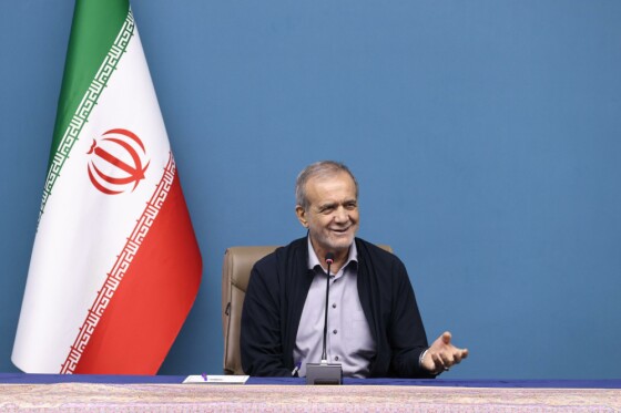 جلسه دکتر مسعود پزشکیان با جمعی از اعضای مجمع کارآفرینان ایران