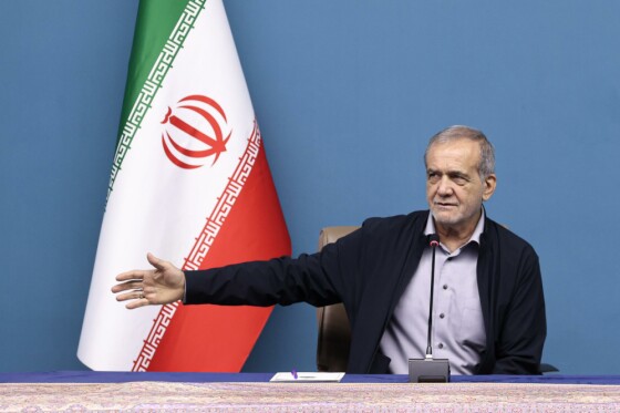 جلسه دکتر مسعود پزشکیان با جمعی از اعضای مجمع کارآفرینان ایران