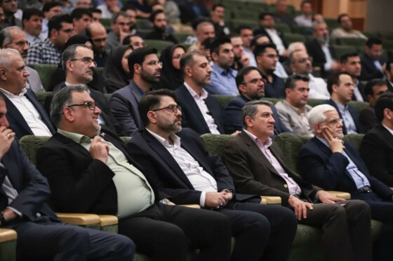 بازدید معاون اول رئیس‌جمهور از پژوهشگاه فضایی ایران