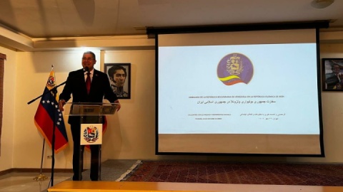 سفیر ونزوئلا: تهدیدهای امپریالیستی آمریکا علیه مردم ما ادامه دارد