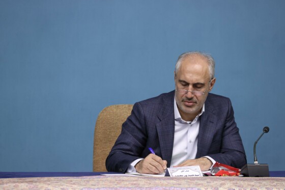 جلسه دکتر مسعود پزشکیان با جمعی از اعضای مجمع کارآفرینان ایران