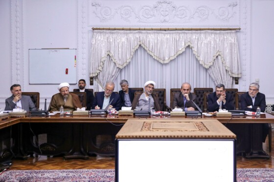 جلسه شورای عالی انقلاب فرهنگی