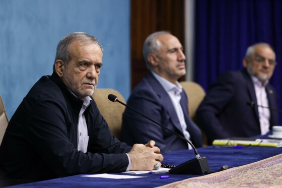 جلسه دکتر مسعود پزشکیان با جمعی از اعضای مجمع کارآفرینان ایران