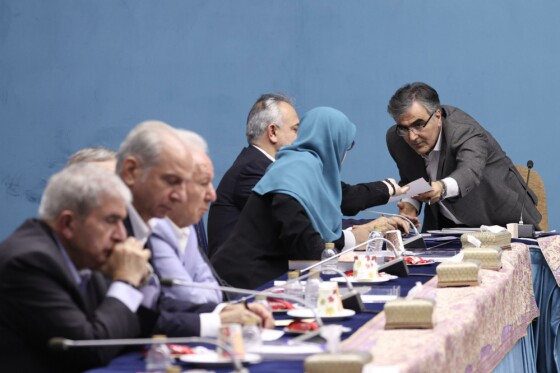 جلسه دکتر مسعود پزشکیان با جمعی از اعضای مجمع کارآفرینان ایران