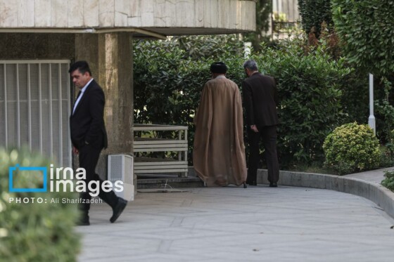 اعضای هیأت دولت در جمع خبرنگاران