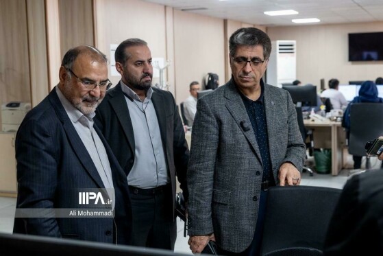 بازدید مدیر عامل شستا از روزنامه ایران