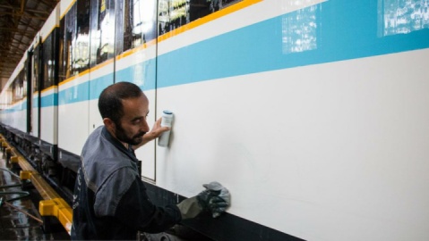 ”نظافت داخلی و شستشوی بدنه بیرونی واگنها در ناحیه تهران، مشهد و نواحی”