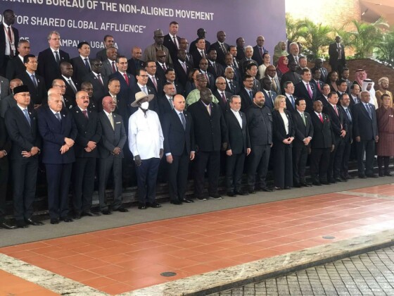 عکس دسته جمعی شرکت کنندگان در نوزدهمین نشست میان دوره ای وزرای خارجه جنبش عدم تعهد در کامپالا