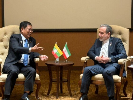 دیدار و گفتگوی سید عباس عراقچی و تان سئو وزرای امور خارجه ایران و میانمار